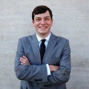 Meet your Posher, Case